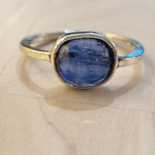 Load image into Gallery viewer, Blue Nepal Kyanite Ring