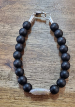 Load image into Gallery viewer, Black Agate Beads and Freshwater Pearl Bracelet - 21cm