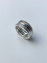 Load image into Gallery viewer, Leaf Tyre Ring