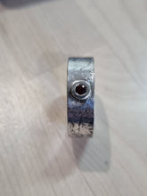 Load image into Gallery viewer, Garnet & Embossed Sterling Silver Ring