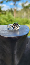 Load image into Gallery viewer, Peony Flower Ring