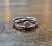 Load image into Gallery viewer, Topaz and Sterling Silver Ring