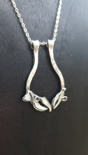 Load image into Gallery viewer, Gum leaves ring keeper pendant