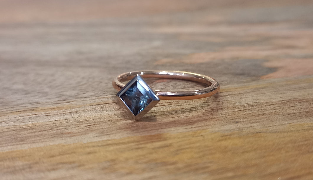 Mauve/Grey Sapphire Ring