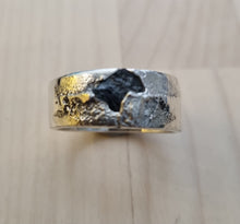 Load image into Gallery viewer, Natural Australian Sapphire &amp; Sterling Silver Ring

