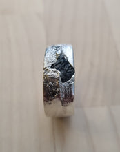 Load image into Gallery viewer, Natural Australian Sapphire &amp; Sterling Silver Ring

