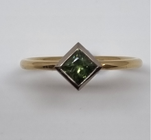 Load image into Gallery viewer, Green Sapphire Ring
