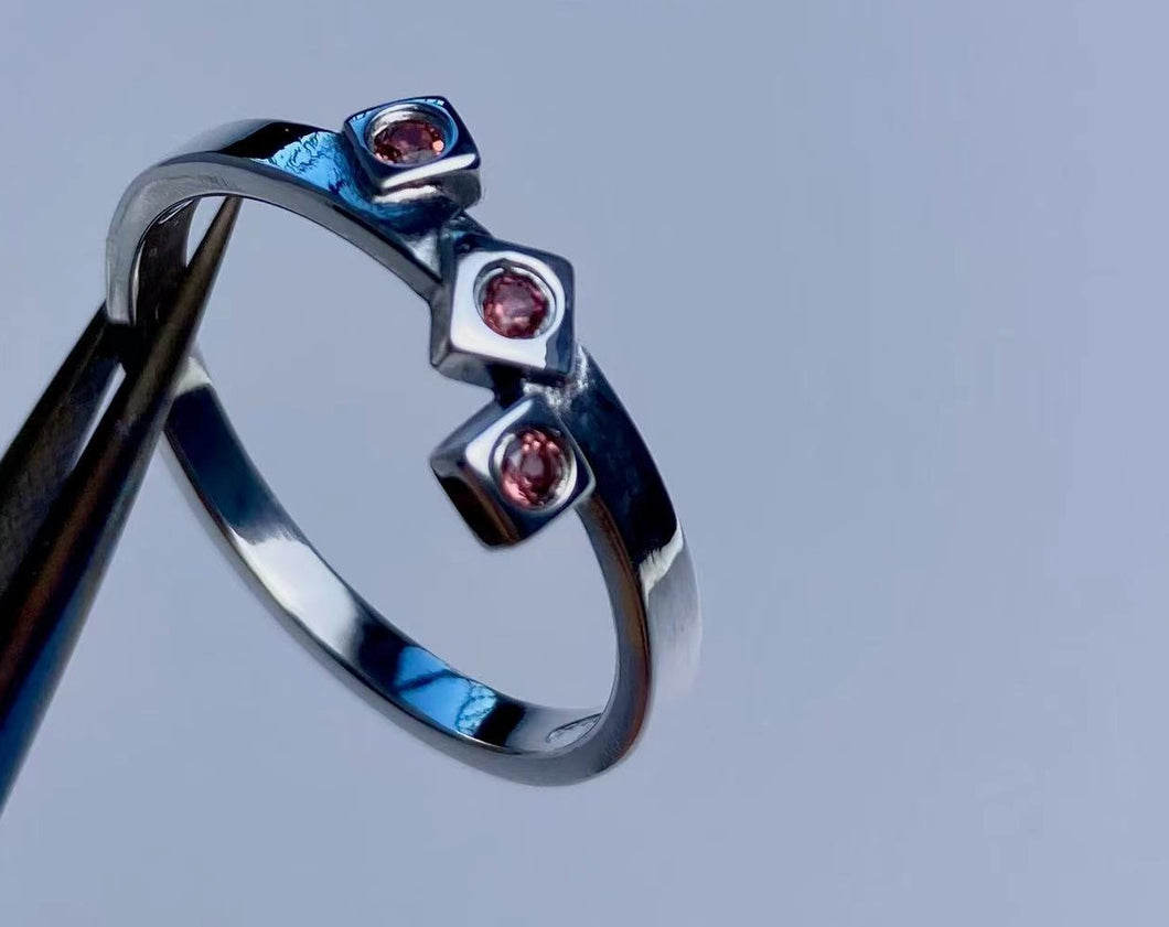 Garnets Ring