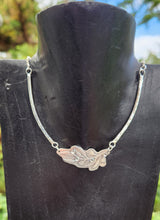 Load image into Gallery viewer, Gum Branch Necklace
