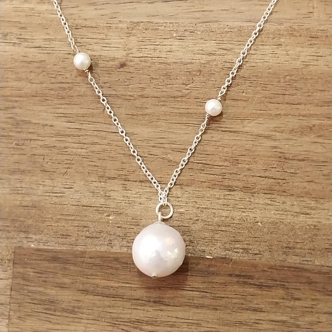Edison Fresh Water Pearl Necklace