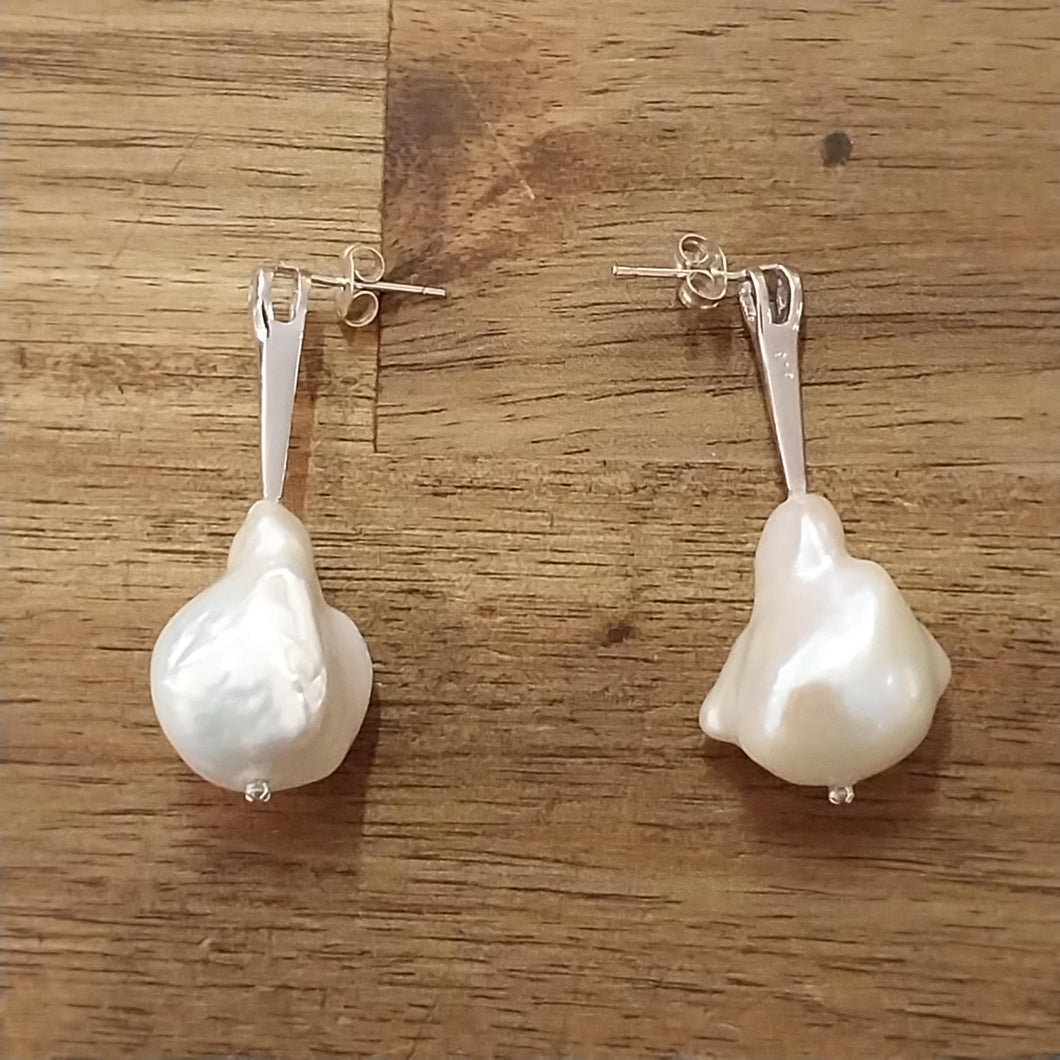 Fresh Water Baroque Pearl Earrings