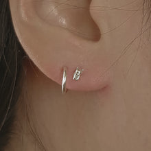 Load image into Gallery viewer, Comfortable Cat Huggie RH Ear
