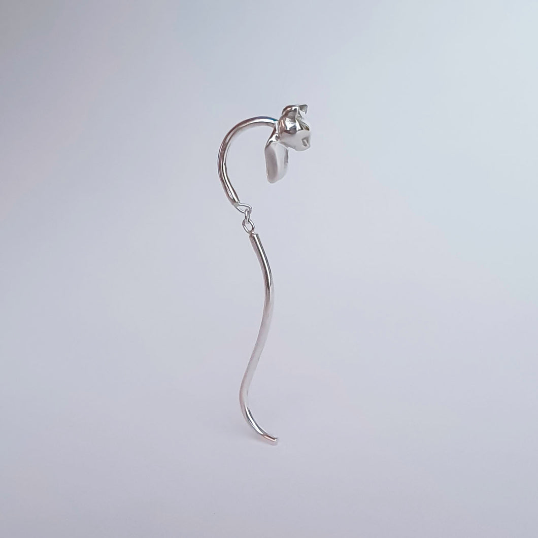 Comfortable Cat Threader