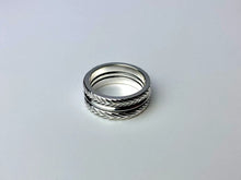Load image into Gallery viewer, Leaf Tyre Ring
